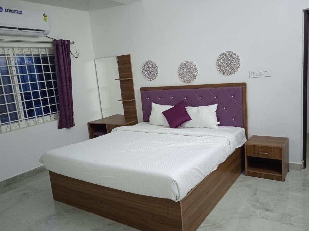 Hotel Purple Passion Ranipet Esterno foto
